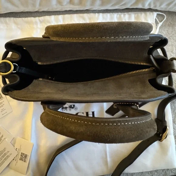 Coach Empire 28 Olive Green Suede - Picture 12 of 15